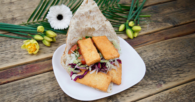 Halloumi Im Brot Dish - Germany