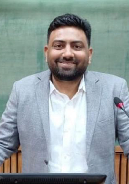 Aashish Shah Chief Finanacial Officer Edugo Abroad